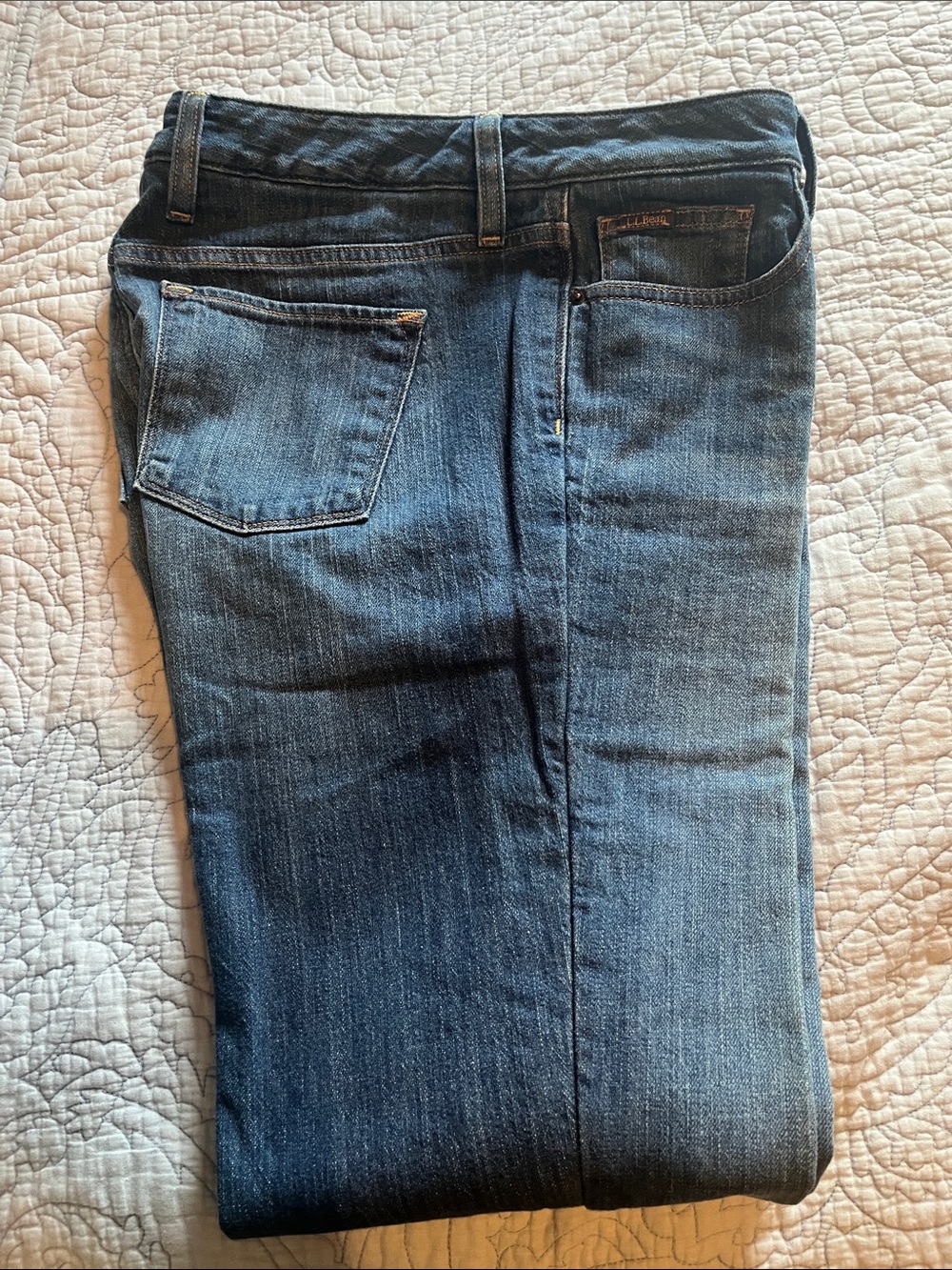 Women’s dark Blue lined Straight-Leg Jeans